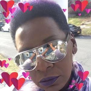 Meet your Posher, Felicia